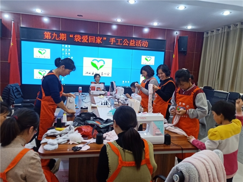 ad9e8717660bef6ef5c2d52182bdf96.jpg