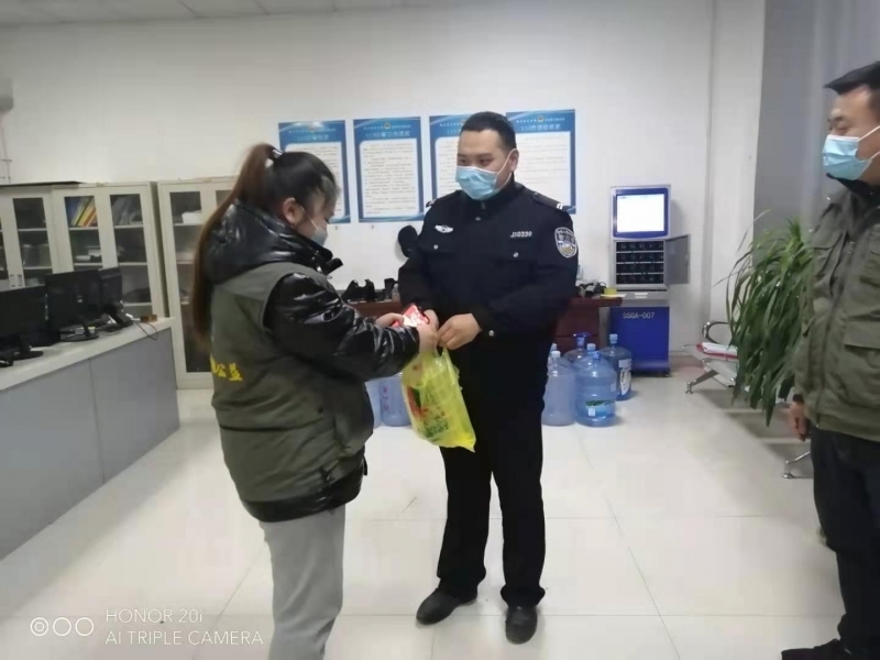 1bd1d07e6a46cf1bc05b97a61150cc0.jpg